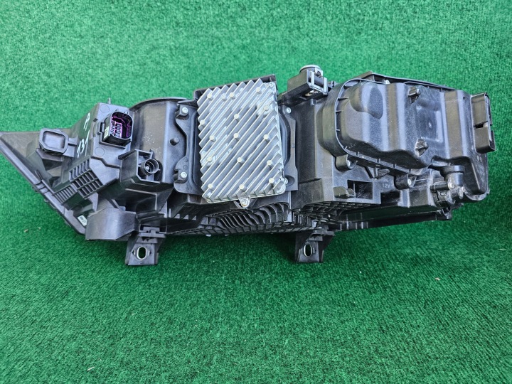 фото №9, Audi q7 фара рестайлинг полный led перед передняя 4m0941040c правая