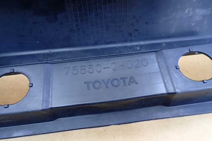 фото №15, Toyota aygo x 22- молдинг накладка пороговая порог правый 758500h020 oem номер rh