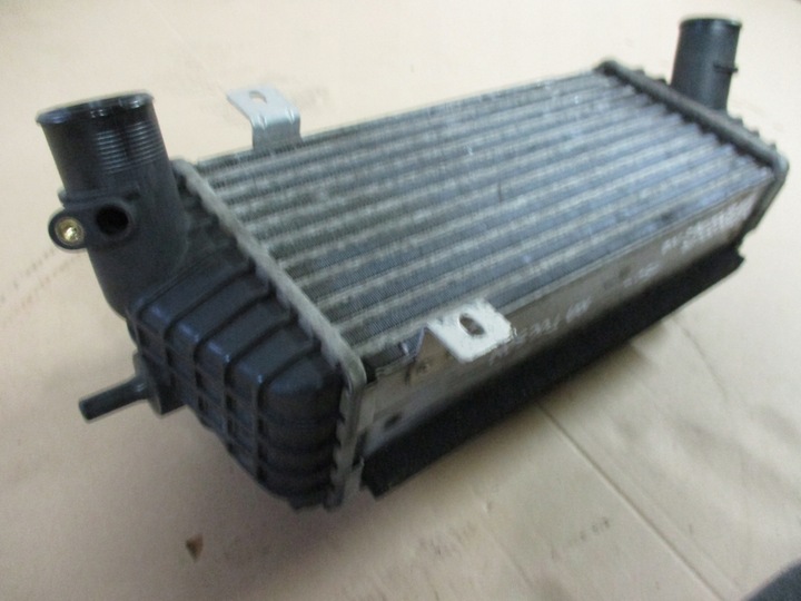 фото №11, Радіаторів інтеркулер kia sportage 4 iv hyundai tucson iii 3 28270- 2b743