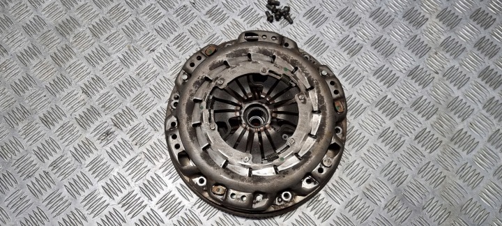 фото №14, Mercedes w906 сцепление двухмассовый маховик комплект 2.2d 651 27 tyś пробег a6510305105