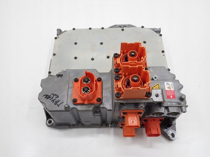 фото №1, Модуль преобразователь напряжения porsche taycan turbo s