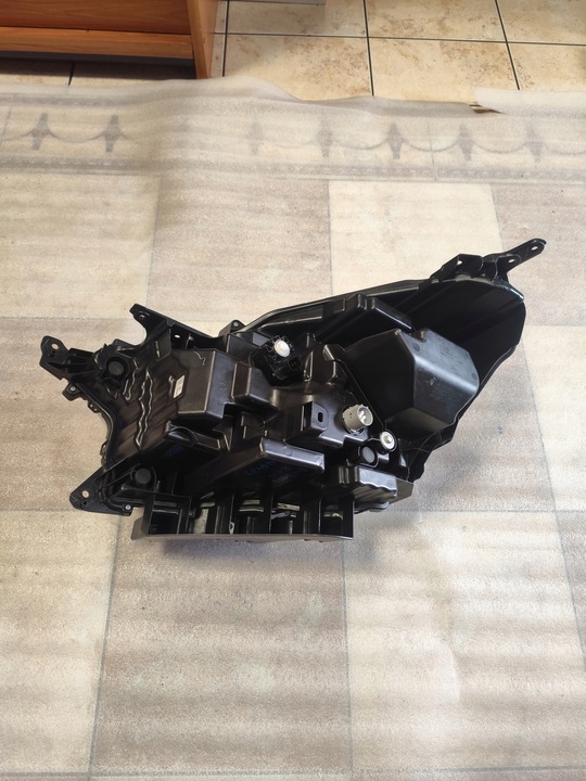 фото №9, Фара правые suzuki s-cross 2021- номер org w6429