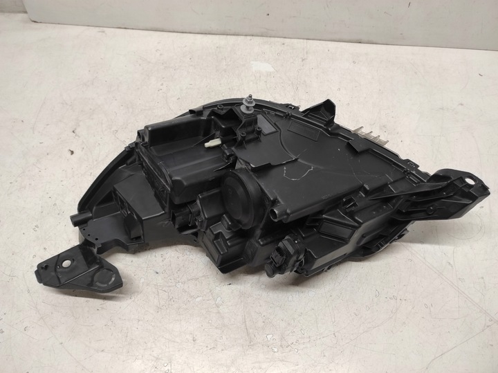 фото №8, Peugeot 208 2008 ii 2 19- лампа правая перед led 9833036180