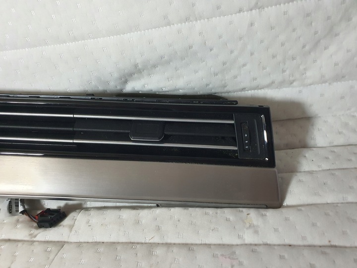 фото №8, Решётка воздуховод часы dekor планка vw passat b8