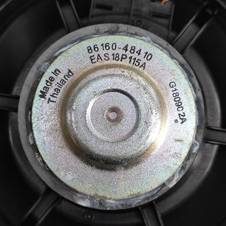 фото №8, Lexus rx 450h 2023 права сторона динамік двері передніх