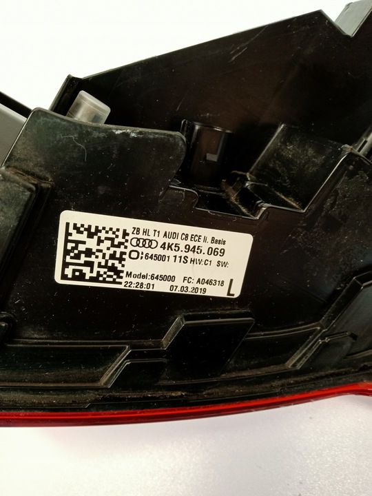 фото №13, Audi a6 c8 4k универсал лампа зад led правая левая w крышка багажника w крыло европа 18-25