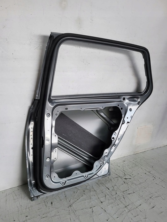 фото №6, Дверь правые зад mercedes c-klasa w206 универсал