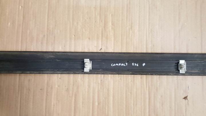 фото №8, Молдинг дверь правая перед bmw 3 e36 compact 2264512a 511322513799