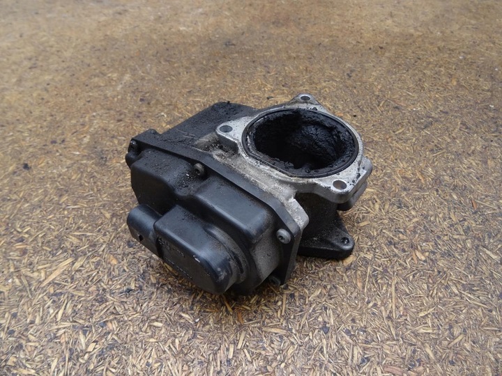 фото №1, Audi a3 8p golf vi eos 2.0 tdi cba cbb cbab клапан egr 03l131501k