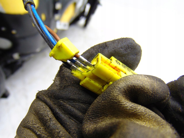 фото №9, Сидіння правий перед переднє пасажир vw scirocco iii 1k8