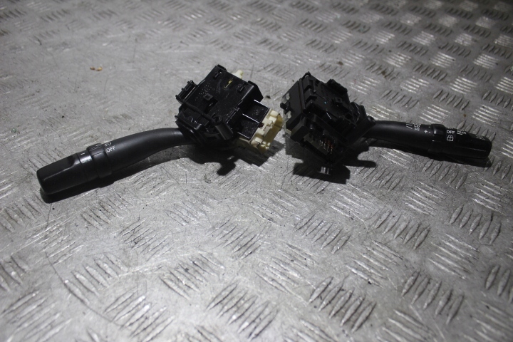 фото №1, Переключатель комбинированный света avensis ii t25