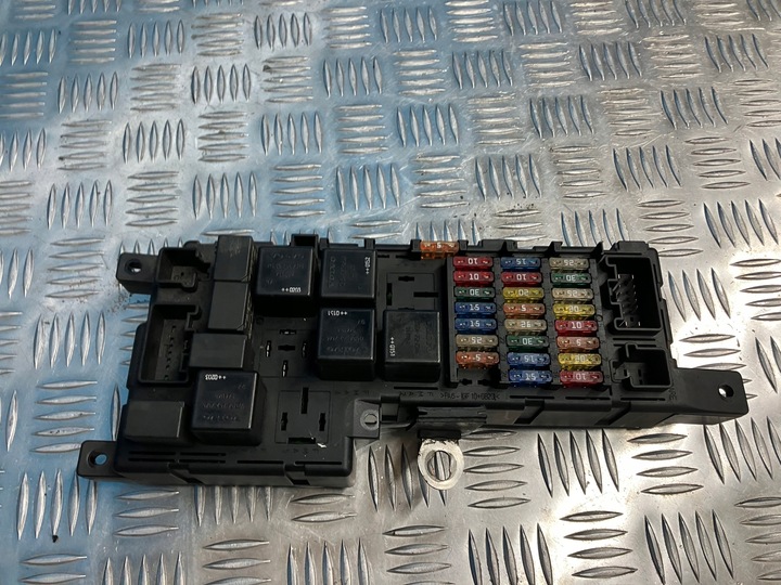 фото №1, Volvo s60 i 2,4 d5 модуль блок керування коробка запобіжників 8637841