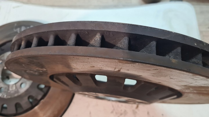 фото №6, Зажимы 400mm 350mm перед зад audi sq7 q8 a6 s6 c8 a4 b9 s4 a5 a7 a8