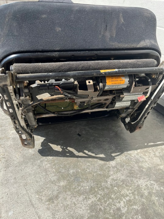 фото №13, Сидіння лівий водія mercedes w124 sedan універсал електричний регулювання чорний