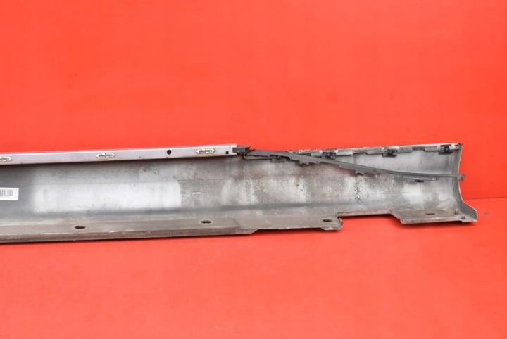 фото №12, Накладка пороговая правая серебряная a2096900440 mercedes clk w209 купе 02-05