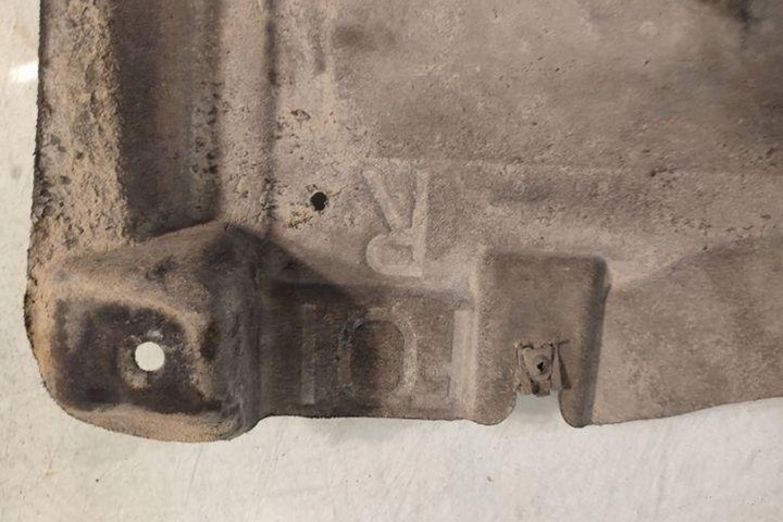 фото №9, Левая защита шасси bmw 7 f01, f02 74850610 3.0l дизель 180kw 2009