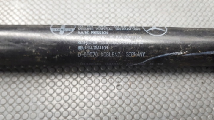 фото №11, A1689800164 амортизатор крышки зад mercedes w168 97-04r a-class