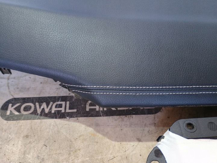 фото №8, Bmw 2 u06 bez head up серая nić панель консоль подушка безопасности подушки ремни ремонт