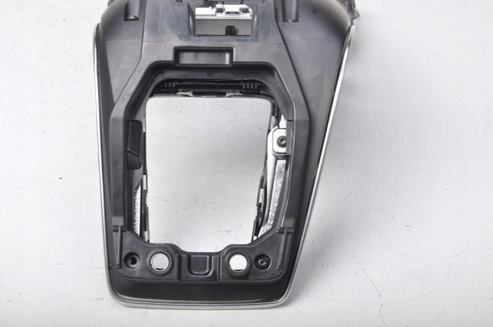 фото №7, Volvo v40 rdesign панель середній dekor 08632794