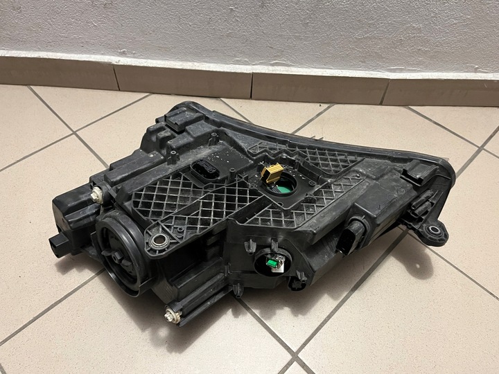 фото №16, Skoda superb iii 3 ксенон 3v1 лампа передня перед права 3v1941016b