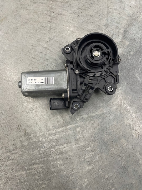 фото №1, Двигун dociągu двері лівий перед a8 s8 d4