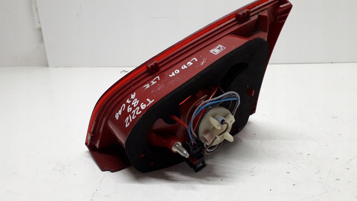 фото №13, Audi a3 8p cabrio лампа правая задняя w крышка багажника