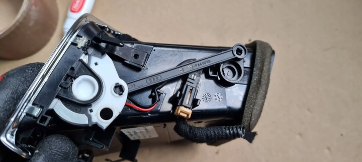 фото №8, Sq5 8r q5 рестайлінг решітка повітропровід ліва лівий перед 8r1820901j