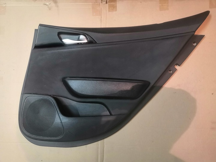 фото №1, Kia stinger боковина оббивка двері права ліва зад