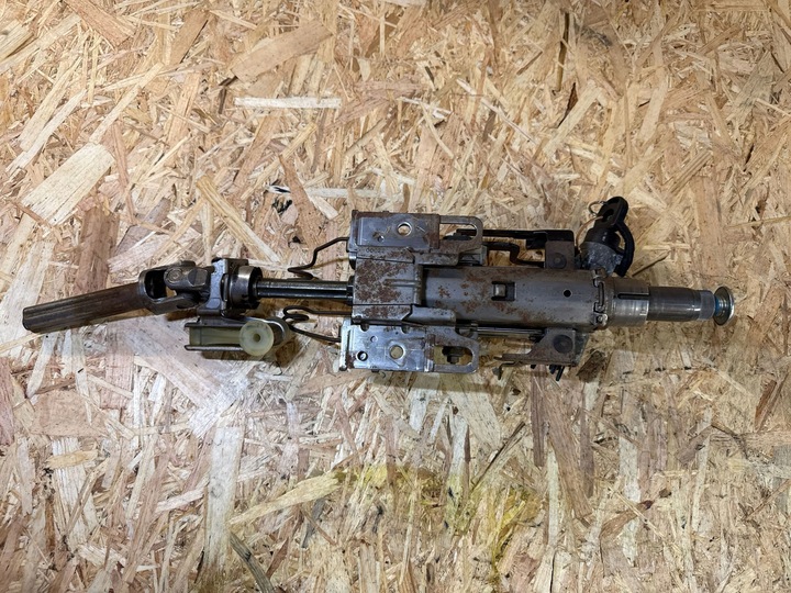 фото №9, Volkswagen golf iv 2000 колонка рулевая