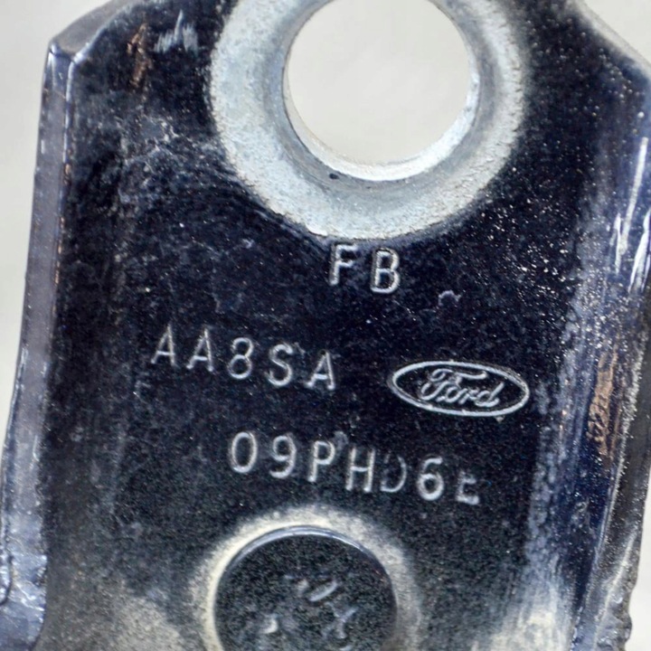 фото №6, Ford fiesta 2016 правая сторона петля верхний дверь передних