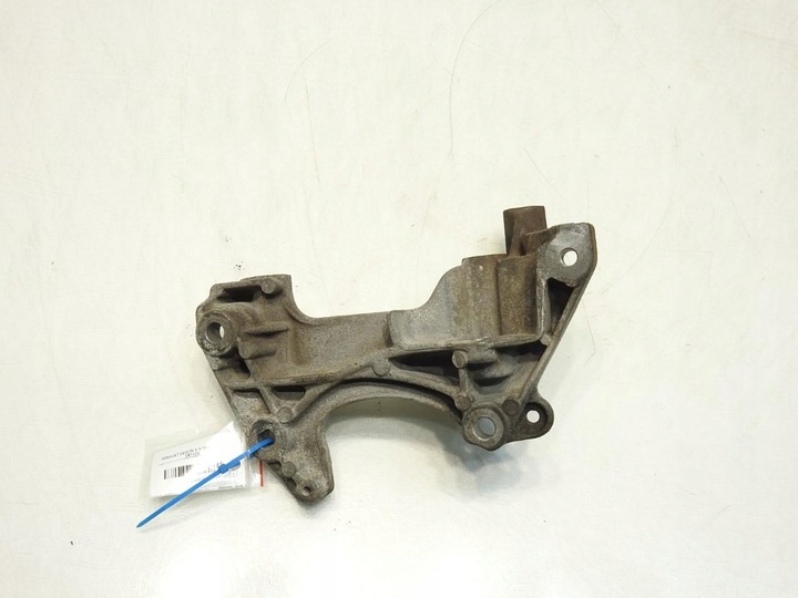 фото №3, Лапи основание генератора renault clio iv 0,9 tce 117108063r