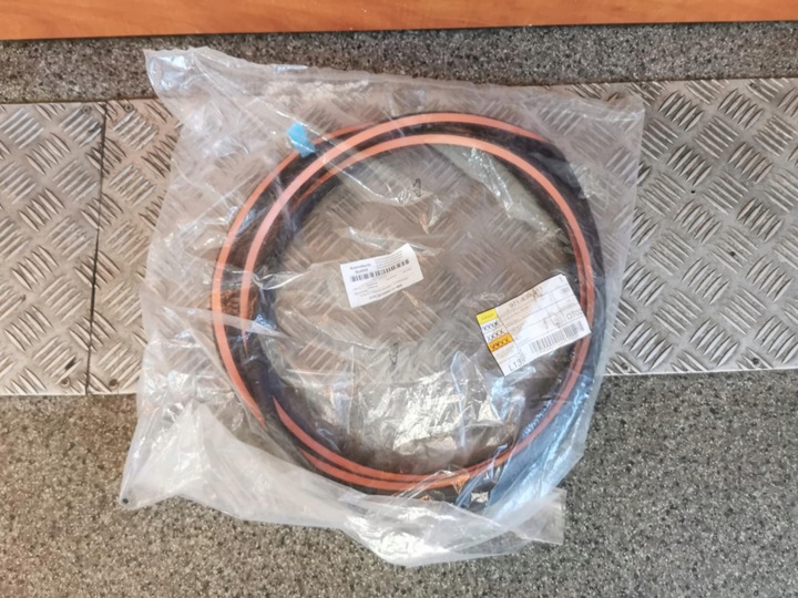 фото №1, Прокладка наружная дверь зад porsche panamera 2017- 971839911