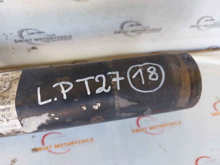 фото №9, Passat b8 1.6 tdi 18r амортизатор левый перед 3q0413031bn 5q0412331
