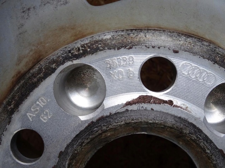 фото №16, Audi a6 c6 04-11 диски 17 дюймів 7.5jx17 et 45 комплект 4f0601025cb