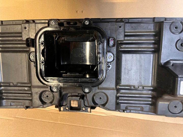 фото №10, Решётка решётка радиатора skoda enyaq iv 20- cristal face led 5la941107a