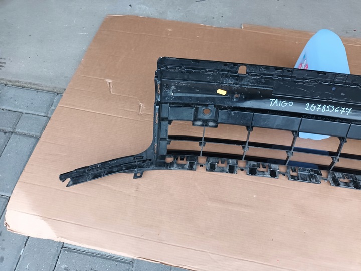 фото №6, Решітка vw taigo r-line середня перед 2g7