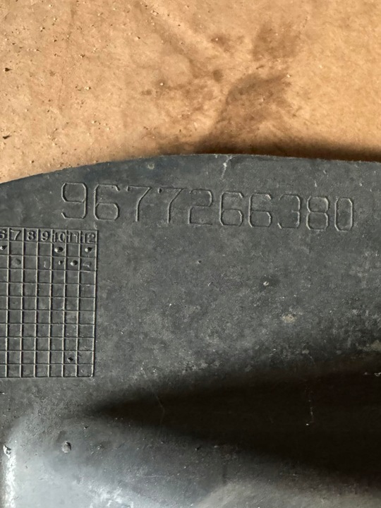 фото №5, Підкрилок праві зад peugeot 308 t9 hb 9677266380