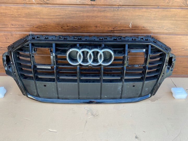 фото №1, Audi q7 рестайлінг 4m решітка перед s-line 4m0853651