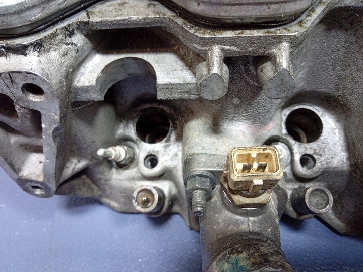 фото №6, Volvo 850 2.5tdi 140km головка двигателя 0741033736