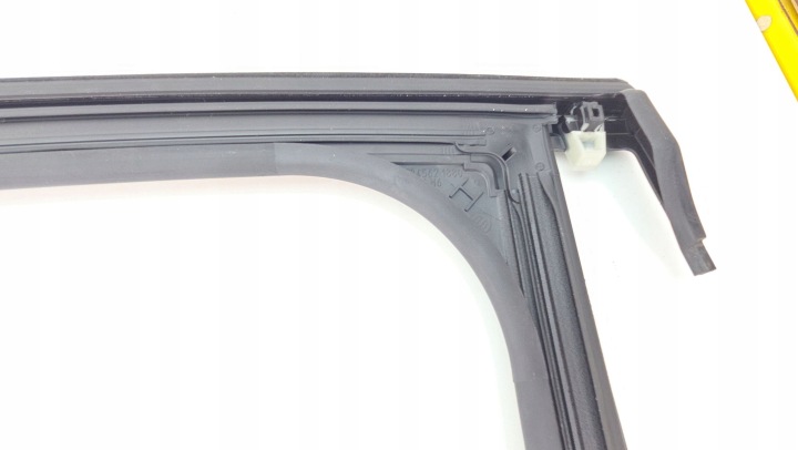 фото №6, Cfd 637 уплотнитель дверь правая зад citroen e-c3 2024- oem 9845621880
