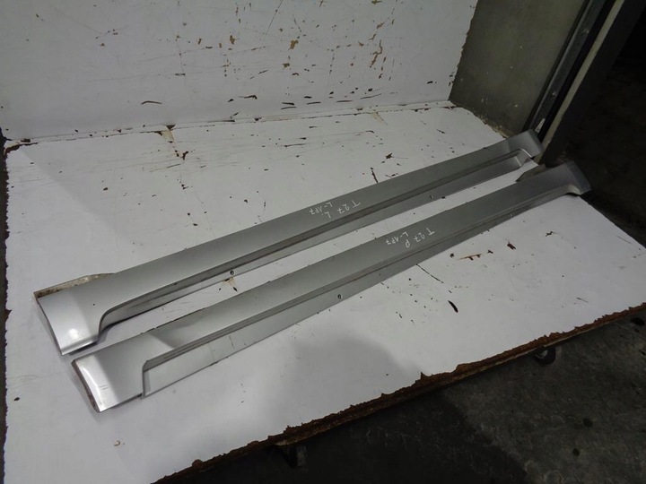 фото №1, Планка пороговая левая toyota avensis t27 универсал 1f7