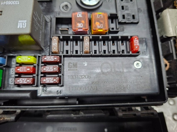 фото №7, Блок предохранителей модуль 13313205 opel astra j