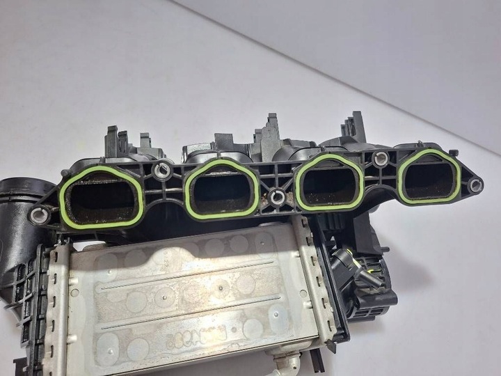 фото №13, Seat arona 2022r. колектор всмоктуючий радіаторів інтеркулер пробіг 37.000km