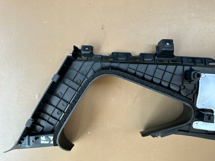 фото №11, Hyundai tucson iv 4 20r- обшивка стойка правый зад