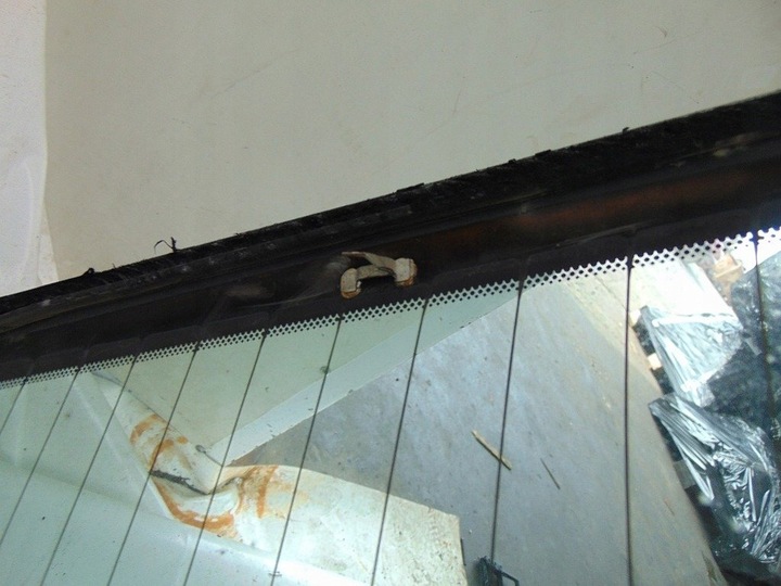 фото №6, Toyota avensis i t22 00r sedan стекло задняя