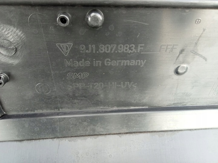 фото №7, Porsche taycan 9j1 - бампер спойлер диффузор зад 9j1807983f