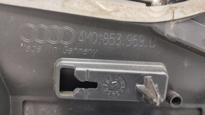 фото №10, Планка нижня двері лівий зад audi q7 sq7 4m0853969b