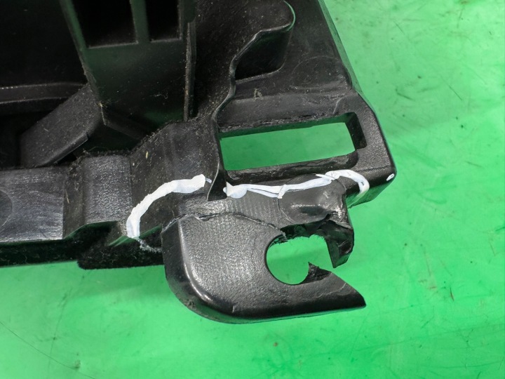 фото №11, Бардачок пассажира полка ручка чёрный 55433-30170 lexus gs iii 05-12 европа