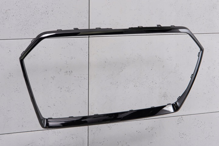 фото №7, Audi rs3 8va 2017-2020 po фейсліфтінг чорна рамка решітка 8v5853651r