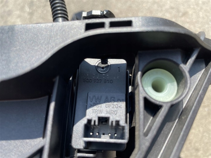 фото №8, Педали защёлка газа тормоза сцепления цилиндр сцепления skoda octavia iii 13-